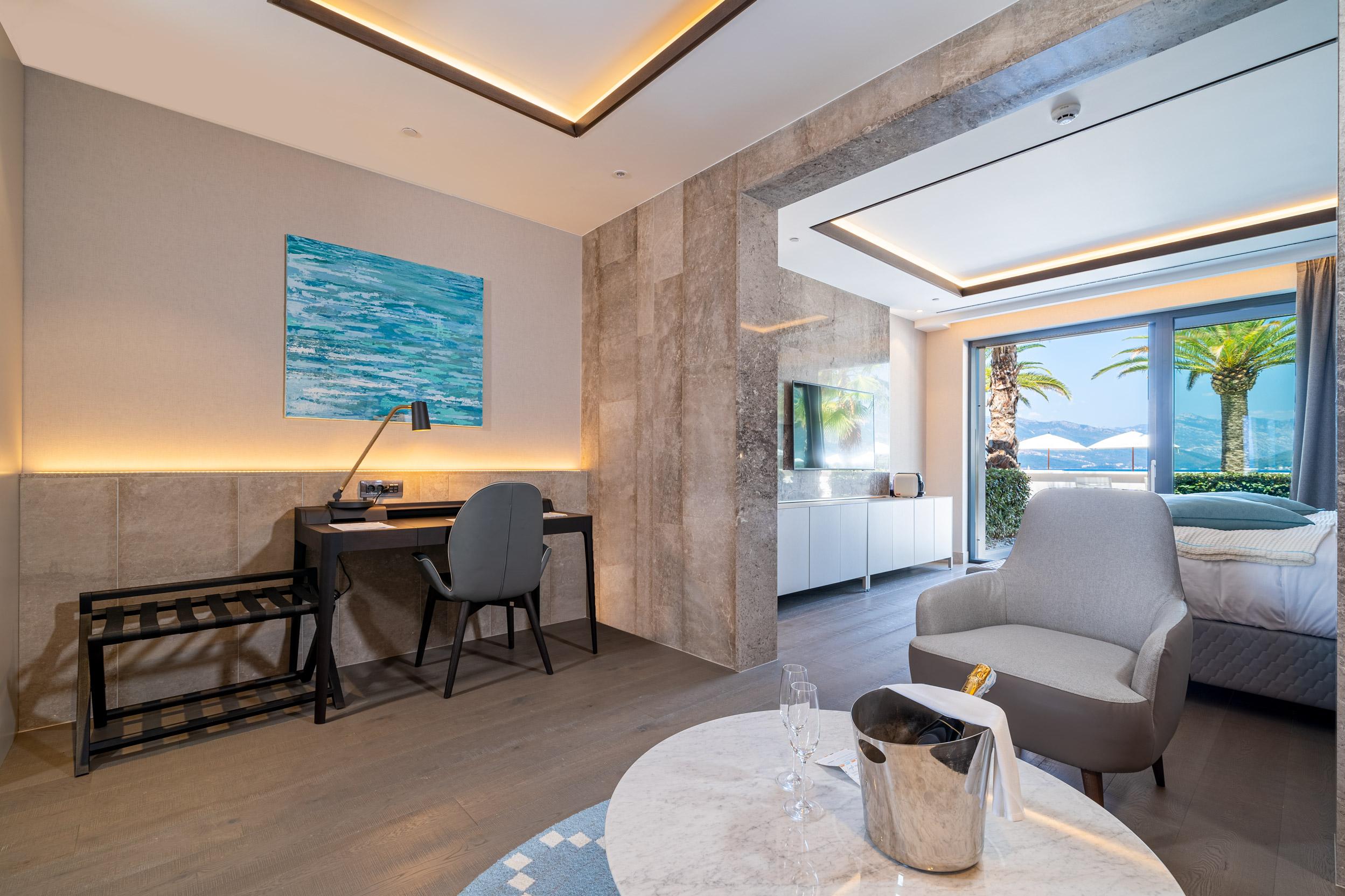 มอนเตเนโกร บีช รีสอร์ต Hotel Krtoli ภายนอก รูปภาพ