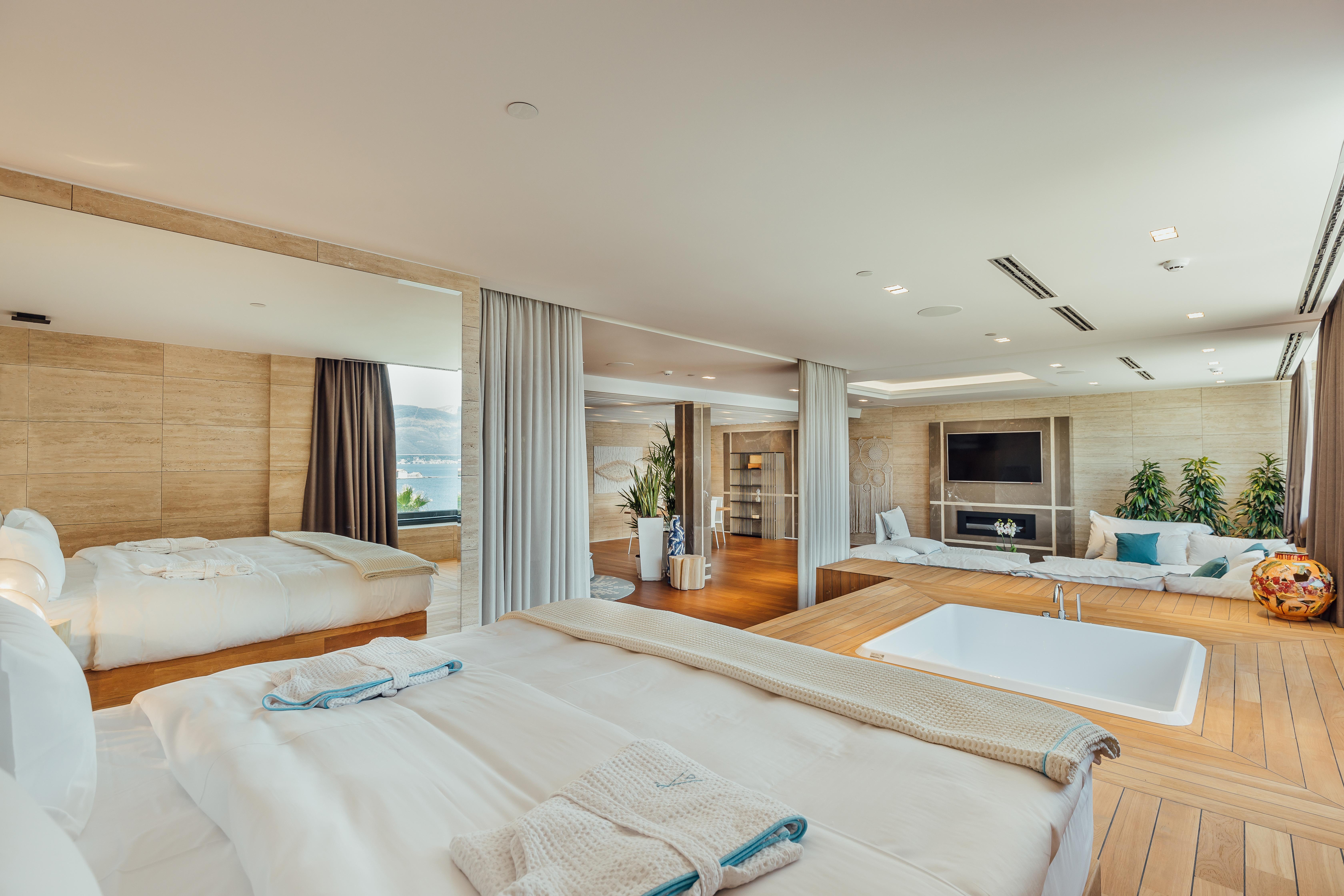 มอนเตเนโกร บีช รีสอร์ต Hotel Krtoli ภายนอก รูปภาพ