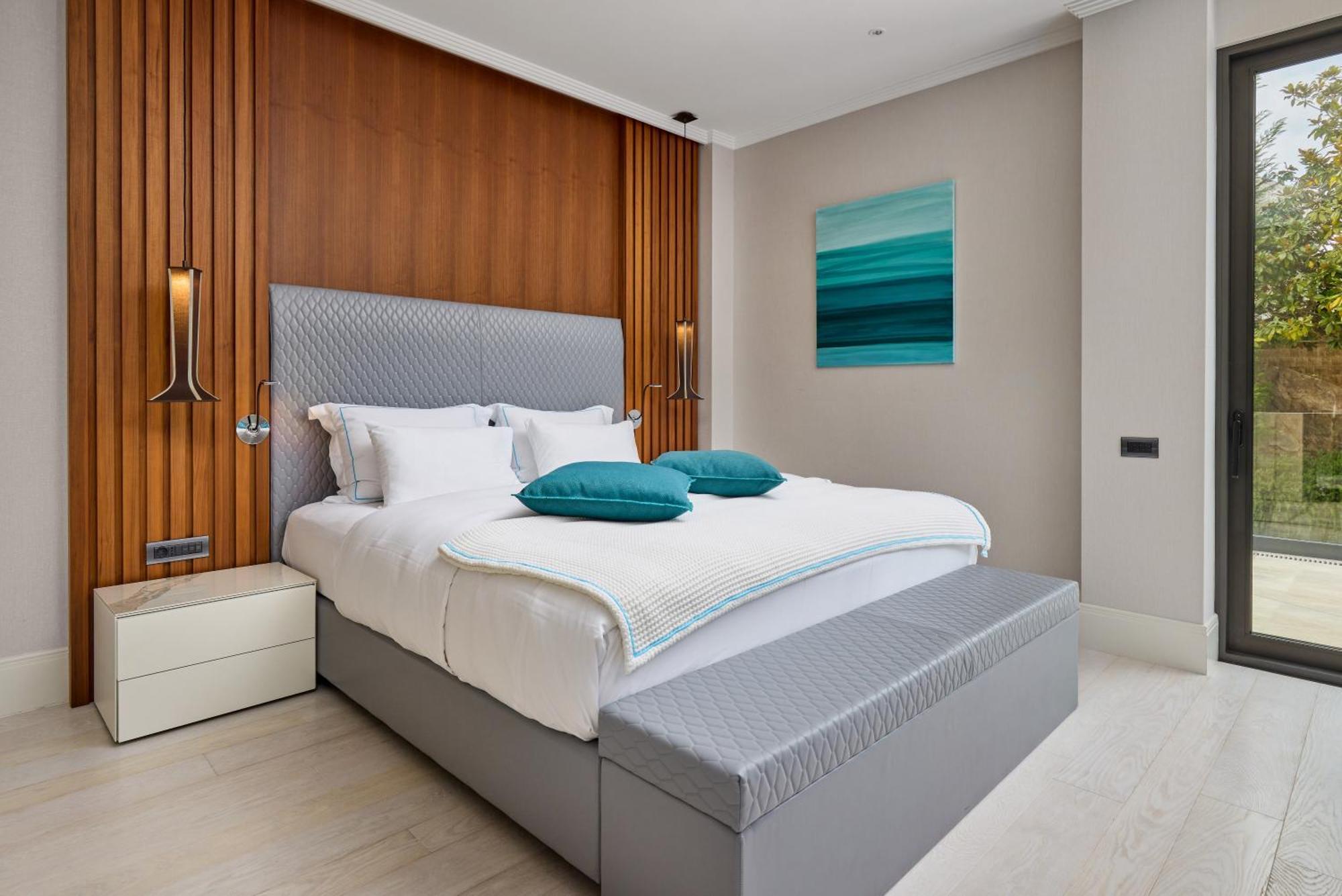 มอนเตเนโกร บีช รีสอร์ต Hotel Krtoli ภายนอก รูปภาพ